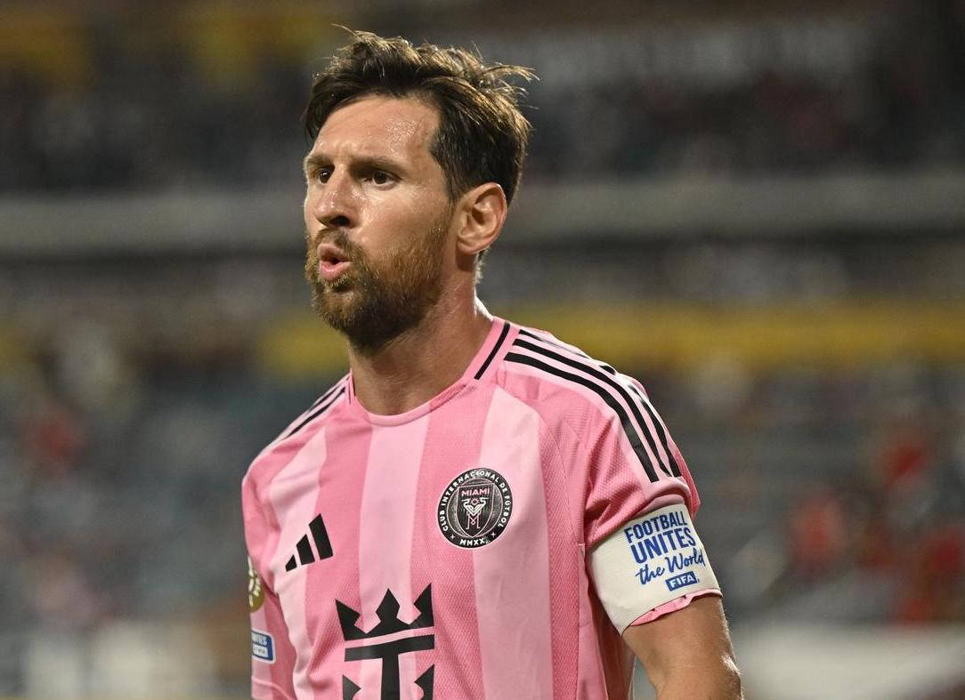 包含波尔图逆袭晋级，拼搏在前场的词条