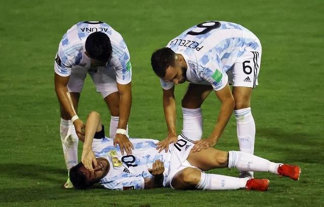 阿根廷球队主帅遭遇挑战，或将面临下课的简单介绍