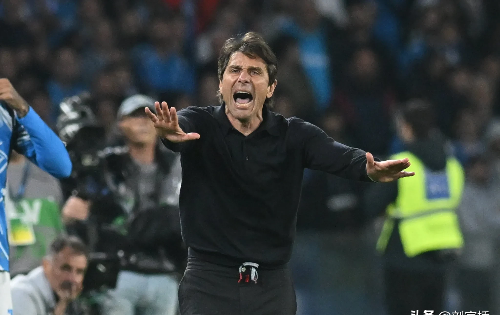 包含那不勒斯主场惨败,球迷情绪低落的词条 包含那不勒斯主场惨败,球迷情绪低落的词条