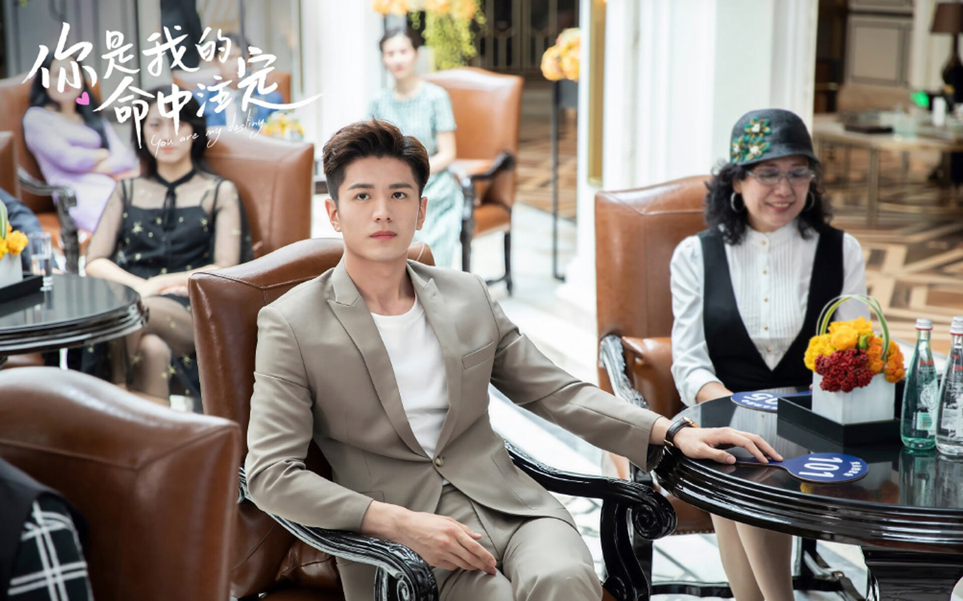 无双与平庸,当恩比德展现冠军级表现,鹈鹕用体系碾压公牛