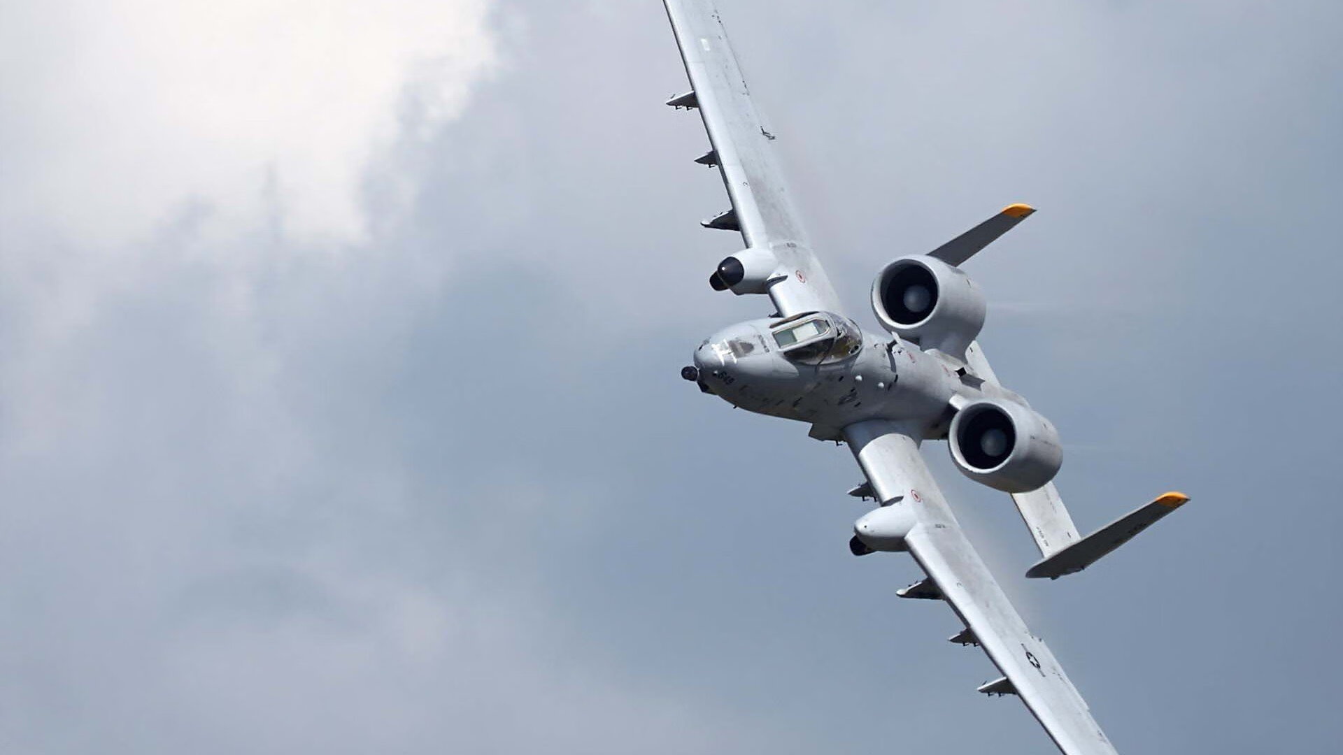 绿茵对决与奢侈品战争，范戴克爆发之夜，哥斯达黎加如何血拼罗马？