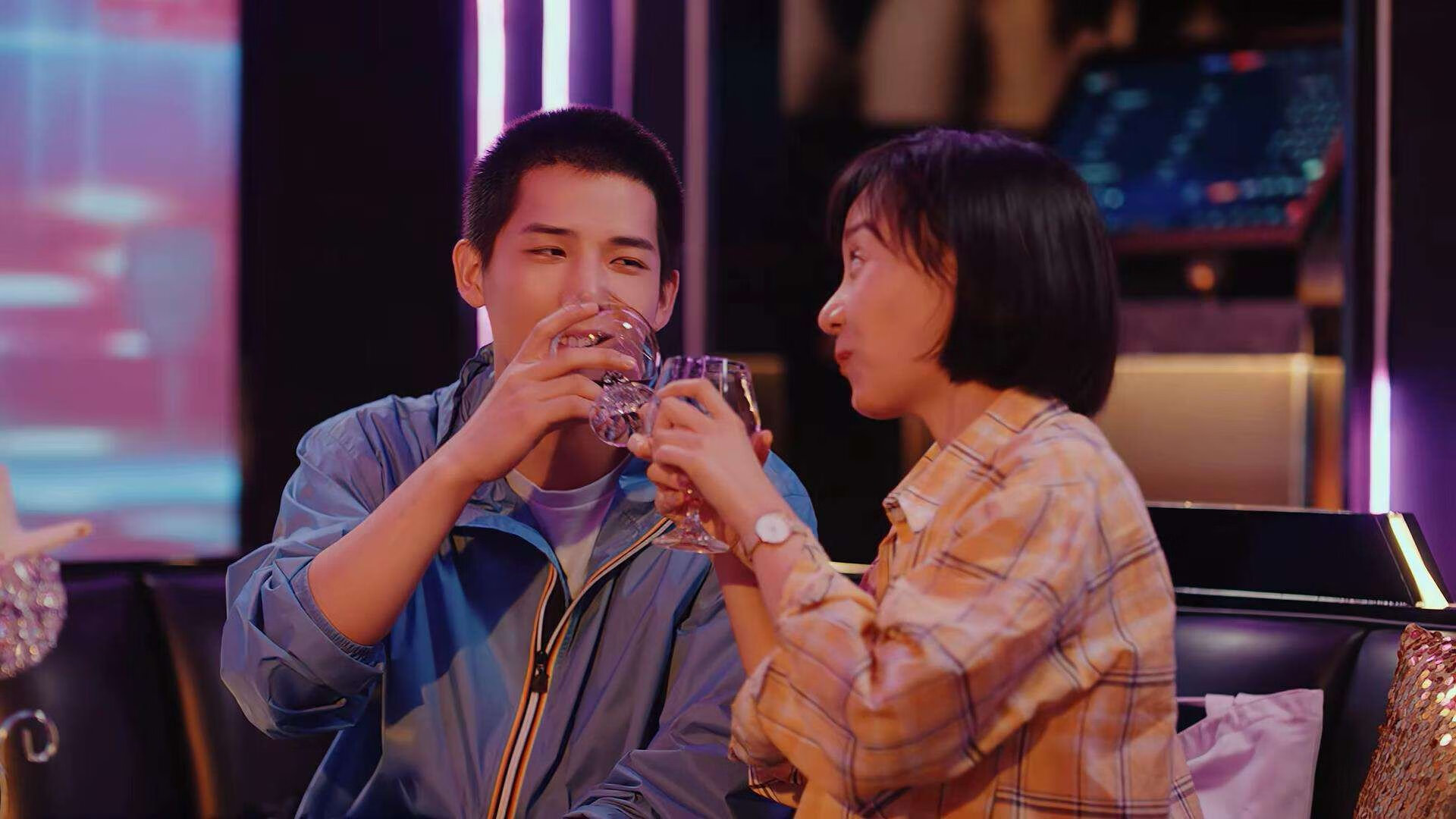 高压熔炉中淬炼的神迹，东契奇逆势焚城，独行侠鏖战擒灰熊