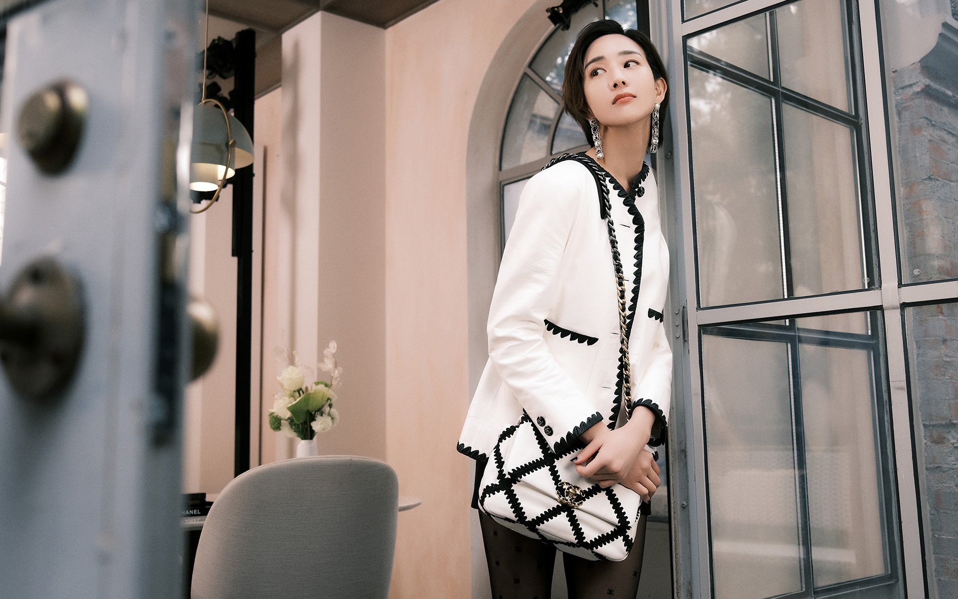 狩猎者与幽灵，马克西如何在魔术的迷雾中雕刻胜利